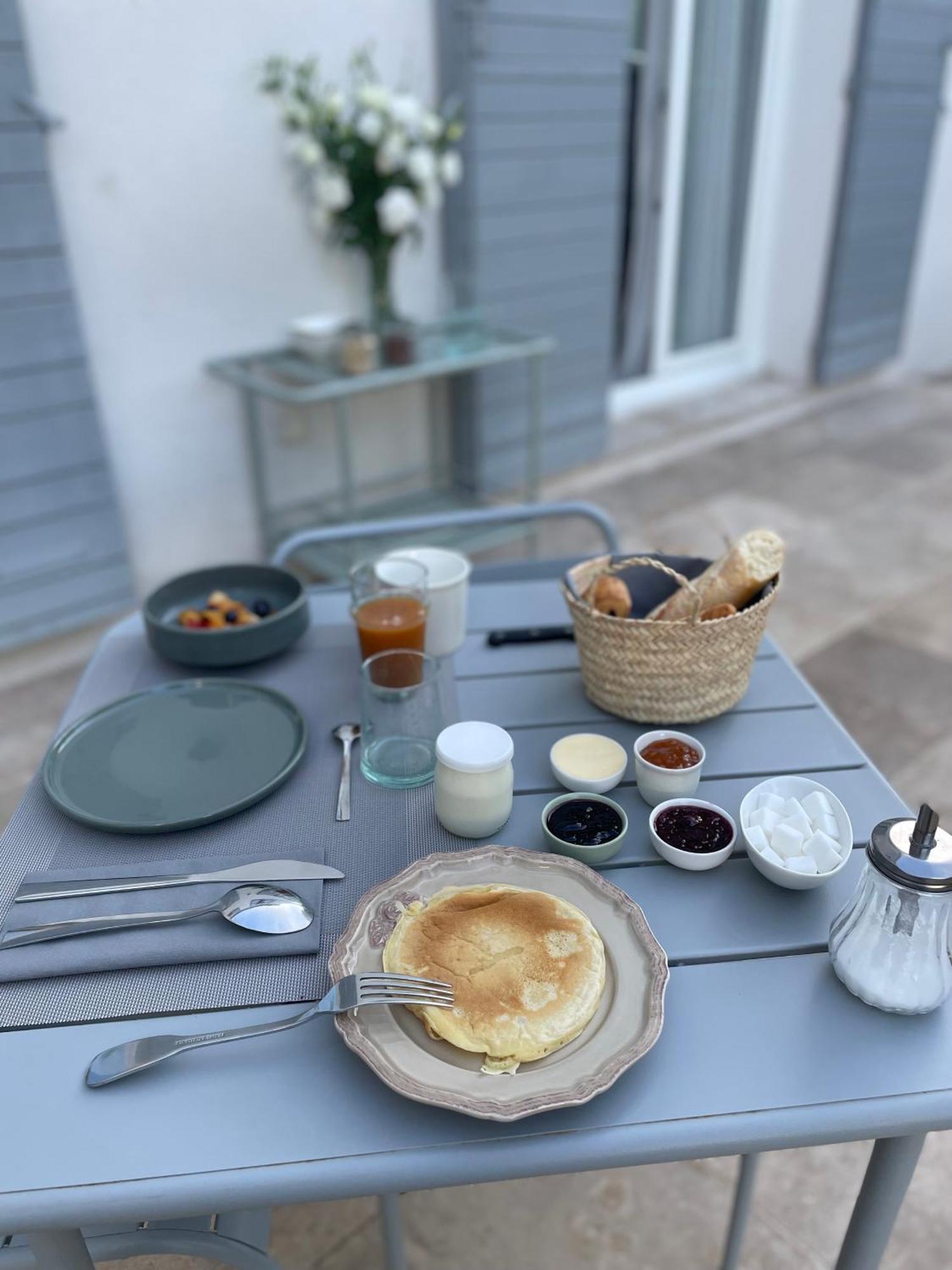 La Bastide D'Alix Bed & Breakfast Eguilles Ngoại thất bức ảnh